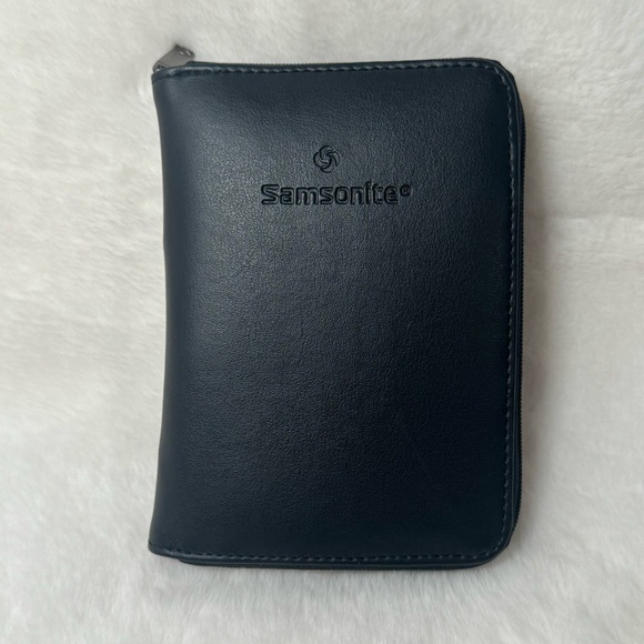 Samsonite travel folio back - Picture 1 of 13